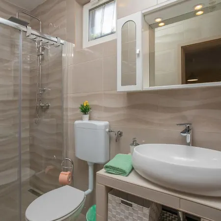 Mikac By Interhome *