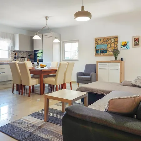 Mikac By Interhome Case de vacanță